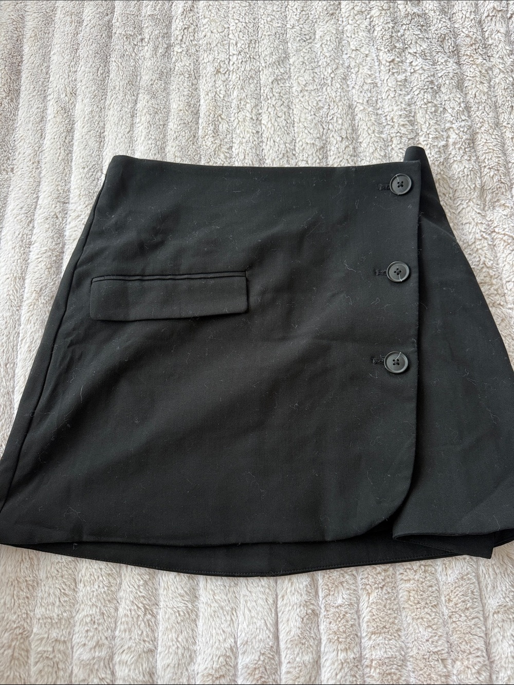 Black Women's Button-Front Skort Size 6